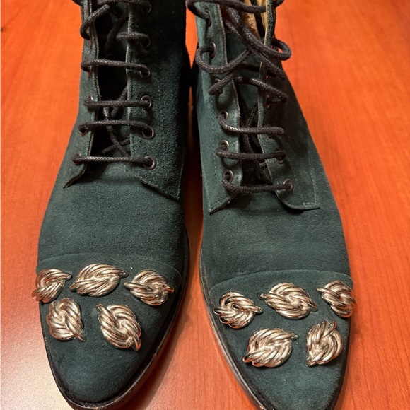 TOGA Pulla Shoes - Women's Dark Green Suede Lace-Up Ankle Boots with Gold Leaf Accent